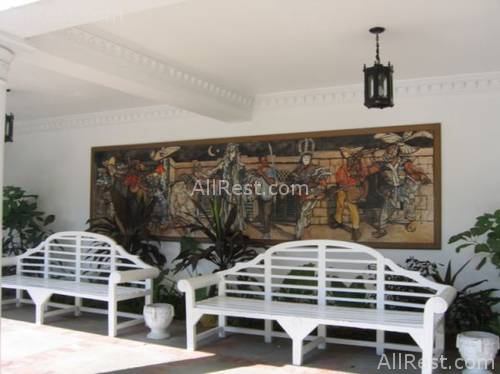 Half Moon Resort 1